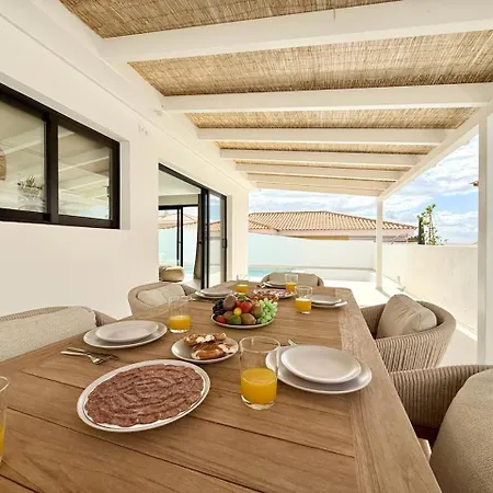 Kasa Bali * Callao Salvaje